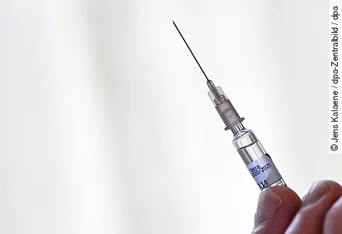 urn:newsml:dpa.com:20090101:251007-935-877221