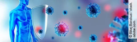 Illustration eines blauen menschlichen Körpers mit einem transparenten Schild, der mehrere schwebende, blau und rot gefärbte Viruspartikel abwehrt. Illustration eines blauen menschlichen Körpers mit einem transparenten Schild, der mehrere schwebende, blau und rot gefärbte Viruspartikel abwehrt.