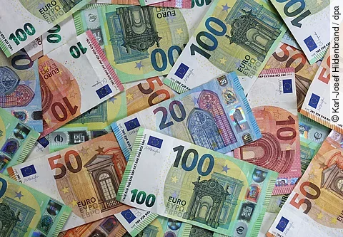 urn:newsml:dpa.com:20090101:250719-935-722029