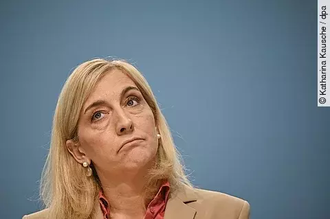 urn:newsml:dpa.com:20090101:250921-935-846235