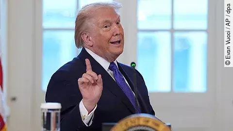 US-Präsident Donald Trump spricht im Weißen Haus.