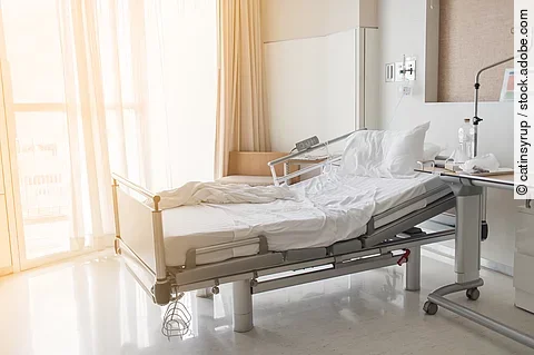 Krankenhausbett