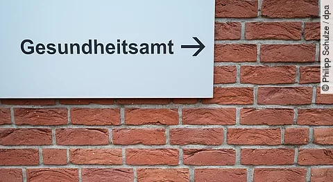 urn:newsml:dpa.com:20090101:250819-935-778187