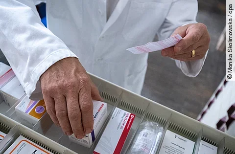 urn:newsml:dpa.com:20090101:250507-935-571374