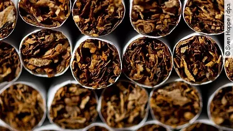 urn:newsml:dpa.com:20090101:250718-935-719941 Zigaretten in Nahaufnahme