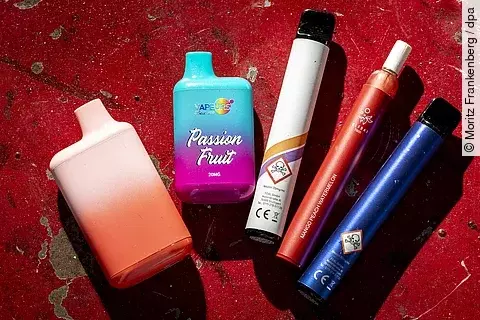 Vape statt Zigarette: verschieden Modelle von E-Zigaretten