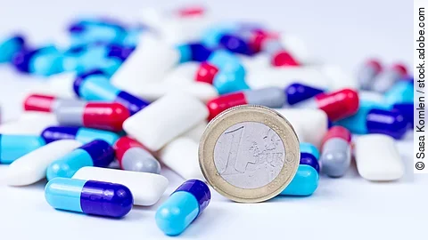 Money and pills Money and pills